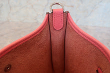 将图片加载到图库查看器,HERMES EVELYNE TPM Clemence leather Rose azalee Y刻印 Shoulder bag 700120052