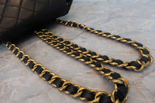 将图片加载到图库查看器,CHANEL/香奈儿 CF 链背包 羊皮 Black/Gold hadware(黑色/金色金属) 背包 700100128