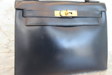 画像をギャラリービューアに読み込む, HERMES/エルメス ケリー28 ボックスカーフ ネイビー 〇J刻印 ハンドバッグ 700060052