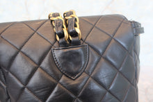 将图片加载到图库查看器,CHANEL/香奈儿 CF 链背包 羊皮 Black/Gold hadware(黑色/金色金属) 背包 700100128
