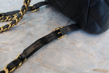 将图片加载到图库查看器,CHANEL/香奈儿 CF 链背包 羊皮 Black/Gold hadware(黑色/金色金属) 背包 700100128