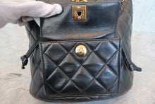 将图片加载到图库查看器,CHANEL/香奈儿 CF 链背包 羊皮 Black/Gold hadware(黑色/金色金属) 背包 700100128