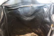 将图片加载到图库查看器,CHANEL/香奈儿 CF 链背包 羊皮 Black/Gold hadware(黑色/金色金属) 背包 700100128