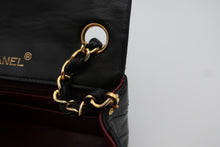 Load image into Gallery viewer, CHANEL Mini Matelasse Single Flap Chain shoulder bag Lambskin Black/Gold hardware Shoulder bag 800090239