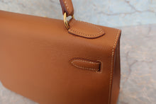 画像をギャラリービューアに読み込む, HERMES/エルメス ケリー32 クシュベル ゴールド □C刻印 ショルダーバッグ 800020166