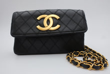 Load image into Gallery viewer, CHANEL Vicolore Big CC mark Chain shoulder bag Lambskin Black/Gold hardware Shoulder bag 800100035