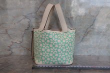 将图片加载到图库查看器,HERMES PICOTIN LOCK Micro(micro) Lucky Daisy Swift leather Nata/Vert U刻印 Hand bag 700070059