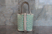 将图片加载到图库查看器,HERMES PICOTIN LOCK Micro(micro) Lucky Daisy Swift leather Nata/Vert U刻印 Hand bag 700070059