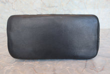 Load image into Gallery viewer, CHANEL Medallion Tote Caviar skin Black/Gold hadware Tote bag 800080130