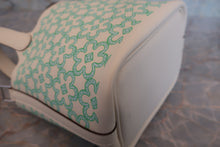 Load image into Gallery viewer, HERMES PICOTIN LOCK Micro(micro) Lucky Daisy Swift leather Nata/Vert U Engraving Hand bag 700070059