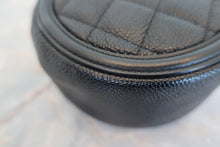 Load image into Gallery viewer, CHANEL Matelasse round chain shoulder bag Caviar skin Black/Gold hadware Shoulder bag 700040044