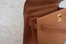 画像をギャラリービューアに読み込む, HERMES/エルメス ケリー32 クシュベル ゴールド □C刻印 ショルダーバッグ 800020166