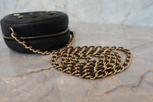 Load image into Gallery viewer, CHANEL Matelasse round chain shoulder bag Caviar skin Black/Gold hadware Shoulder bag 700040044