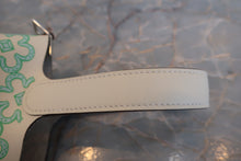 将图片加载到图库查看器,HERMES PICOTIN LOCK Micro(micro) Lucky Daisy Swift leather Nata/Vert U刻印 Hand bag 700070059