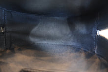 Load image into Gallery viewer, CHANEL Matelasse round chain shoulder bag Caviar skin Black/Gold hadware Shoulder bag 700040044