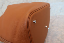 將圖片載入圖庫檢視器 HERMES/エルメス ピコタンロックGM トリヨンクレマンス ゴールド □P刻印 ハンドバッグ 700120036
