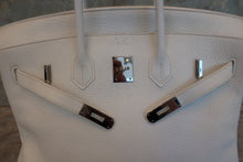 Load image into Gallery viewer, HERMES BIRKIN 35 Clemence leather White □R Engraving Hand bag 700050002