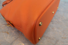 Load image into Gallery viewer, HERMES/BOLIDE 31 Clemence leather Orange □H Engraving Shoulder bag 800020117