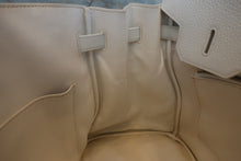 Load image into Gallery viewer, HERMES BIRKIN 35 Clemence leather White □R Engraving Hand bag 700050002