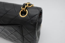 Load image into Gallery viewer, CHANEL Matelasse Double Flap Double Chain shoulder bag Lambskin Black/Gold hardware Shoulder bag 800090147