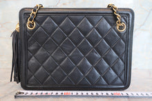 将图片加载到图库查看器,CHANEL/香奈儿 CF 流苏 链条 肩背包 羊皮 Black/Gold hadware(黑色/金色金属) 肩背包 700100207