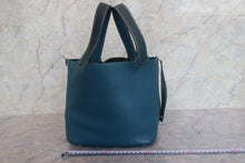 将图片加载到图库查看器,HERMES PICOTIN LOCK CASAQUE MM Clemence leather Vert bosphore/Vert cypres Z刻印 Hand bag 800010046