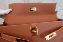 画像をギャラリービューアに読み込む, HERMES/エルメス ケリー32 クシュベル ゴールド □E刻印 ショルダーバッグ 700080069