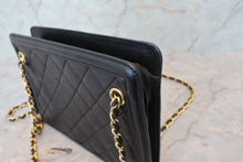 将图片加载到图库查看器,CHANEL/香奈儿 CF 流苏 链条 肩背包 羊皮 Black/Gold hadware(黑色/金色金属) 肩背包 700100207