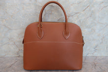 Load image into Gallery viewer, HERMES BOLIDE 35 Graine Couchevel leather Gold 〇Z Engraving Gold 700080086