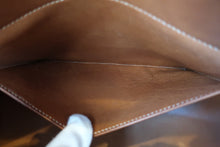 Load image into Gallery viewer, HERMES BOLIDE 35 Graine Couchevel leather Gold 〇Z Engraving Gold 700080086