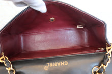 将图片加载到图库查看器,CHANEL/香奈儿 CF 链条包 羊皮 Black/Gold hadware(黑色/金色金属) 肩背包 700100229