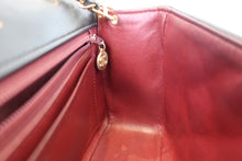 将图片加载到图库查看器,CHANEL/香奈儿 CF 链条包 羊皮 Black/Gold hadware(黑色/金色金属) 肩背包 700100229