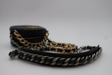 Load image into Gallery viewer, CHANEL CHANEL19 Matelasse Round Chain shoulder bag Lambskin Black/Gold hardware/Silver hardware Shoulder bag 800090124