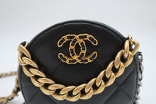 Load image into Gallery viewer, CHANEL CHANEL19 Matelasse Round Chain shoulder bag Lambskin Black/Gold hardware/Silver hardware Shoulder bag 800090124