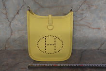 画像をギャラリービューアに読み込む, HERMES/エルメス エブリンTPM トリヨンクレマンス ライム W刻印 ショルダーバッグ 800010038