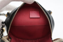 Load image into Gallery viewer, CHANEL CHANEL19 Matelasse Round Chain shoulder bag Lambskin Black/Gold hardware/Silver hardware Shoulder bag 800090124