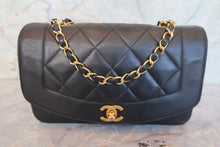 将图片加载到图库查看器,CHANEL/香奈儿 戴妃 CF 链条包 羊皮 Black/Gold hadware(黑色/金色金属) 肩背包 700120047