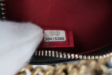 Load image into Gallery viewer, CHANEL CHANEL19 Matelasse Round Chain shoulder bag Lambskin Black/Gold hardware/Silver hardware Shoulder bag 800090124