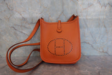 Load image into Gallery viewer, HERMES EVELYNE TPM Epsom leather Orange □H Engraving Shoulder bag 800050069