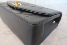 将图片加载到图库查看器,CHANEL/香奈儿 戴妃 CF 链条包 羊皮 Black/Gold hadware(黑色/金色金属) 肩背包 700120047