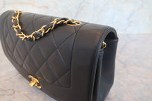 将图片加载到图库查看器,CHANEL/香奈儿 戴妃 CF 链条包 羊皮 Black/Gold hadware(黑色/金色金属) 肩背包 700120047