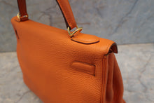 将图片加载到图库查看器,HERMES KELLY 32 Togo leather Orange □F刻印 Shoulder bag 700090147
