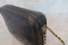 将图片加载到图库查看器,CHANEL/香奈儿 经典双C 流苏 链条包 羊皮 Black/Gold hadware(黑色/金色金属) 肩背包 700100203