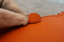 Load image into Gallery viewer, HERMES EVELYNE TPM Epsom leather Orange □H Engraving Shoulder bag 800050069