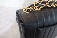 画像をギャラリービューアに読み込む, CHANEL/シャネル マドモアゼルチェーンショルダーバッグ キャビアスキン ブラック/ゴールド金具 ショルダーバッグ 800010033