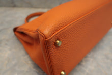 將圖片載入圖庫檢視器 HERMES/エルメス ケリー32 トゴ オレンジ □F刻印 ショルダーバッグ 700090147