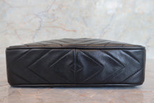 将图片加载到图库查看器,CHANEL/香奈儿 经典双C 流苏 链条包 羊皮 Black/Gold hadware(黑色/金色金属) 肩背包 700100203