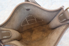 Load image into Gallery viewer, HERMES  EVELYNE TPM Clemence leather Etoupe gray Z Engraving Shoulder bag 700080109