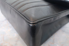 画像をギャラリービューアに読み込む, CHANEL/シャネル マドモアゼルチェーンショルダーバッグ キャビアスキン ブラック/ゴールド金具 ショルダーバッグ 800010033