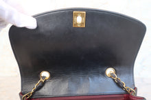 将图片加载到图库查看器,CHANEL/香奈儿 戴妃 CF 链条包 羊皮 Black/Gold hadware(黑色/金色金属) 肩背包 700120047